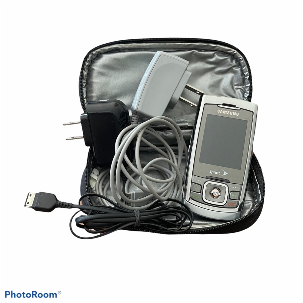 Samsung SPH M520 Silver (Sprint) Cellular Phone